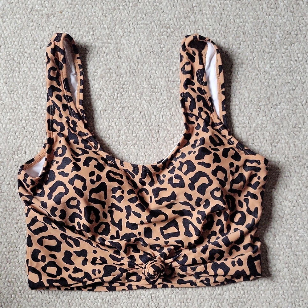 Coral Reef Swim Leopard Traveler Top